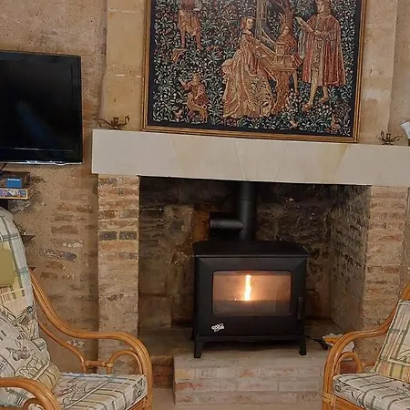 Logis Des Fees, Spa, Piscine Et Jardin Nyaraló