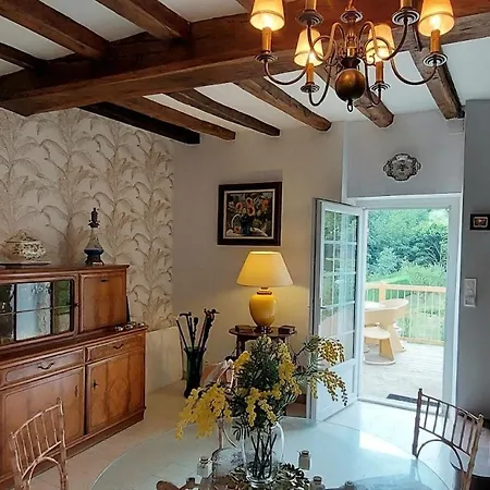 펜션 Logis Des Fees, Spa, Piscine Et Jardin Bauge-en-Anjou