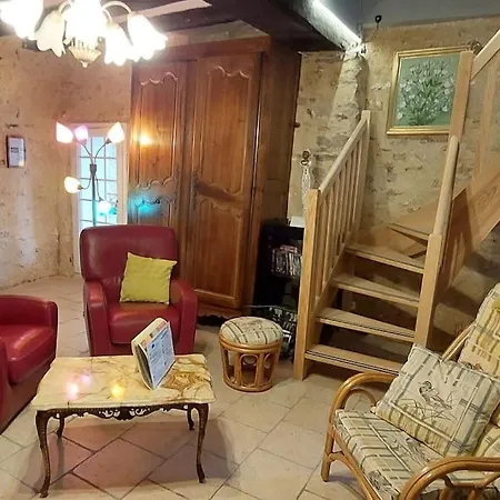 Logis Des Fees, Spa, Piscine Et Jardin Prázdninový dům Baugé