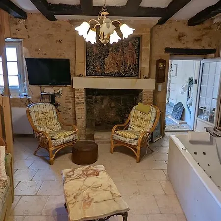 Logis Des Fées, Spa, Piscine Et Jardin *