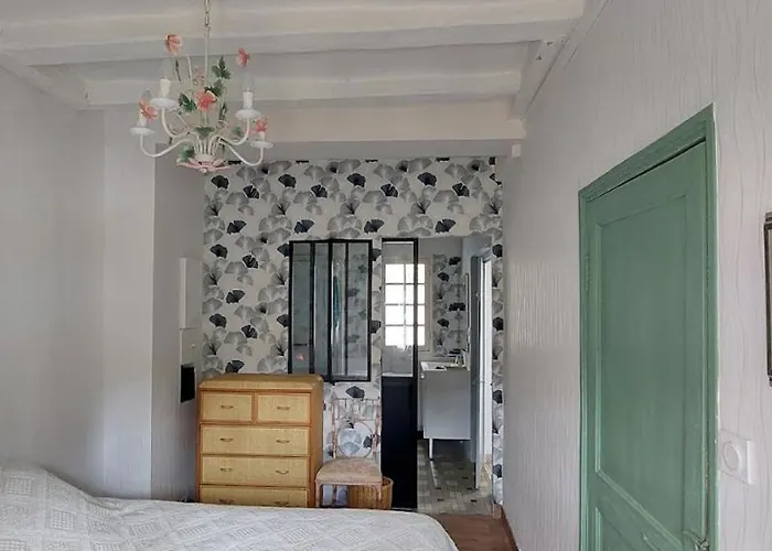 Logis Des Fees, Spa, Piscine Et Jardin Feriehus